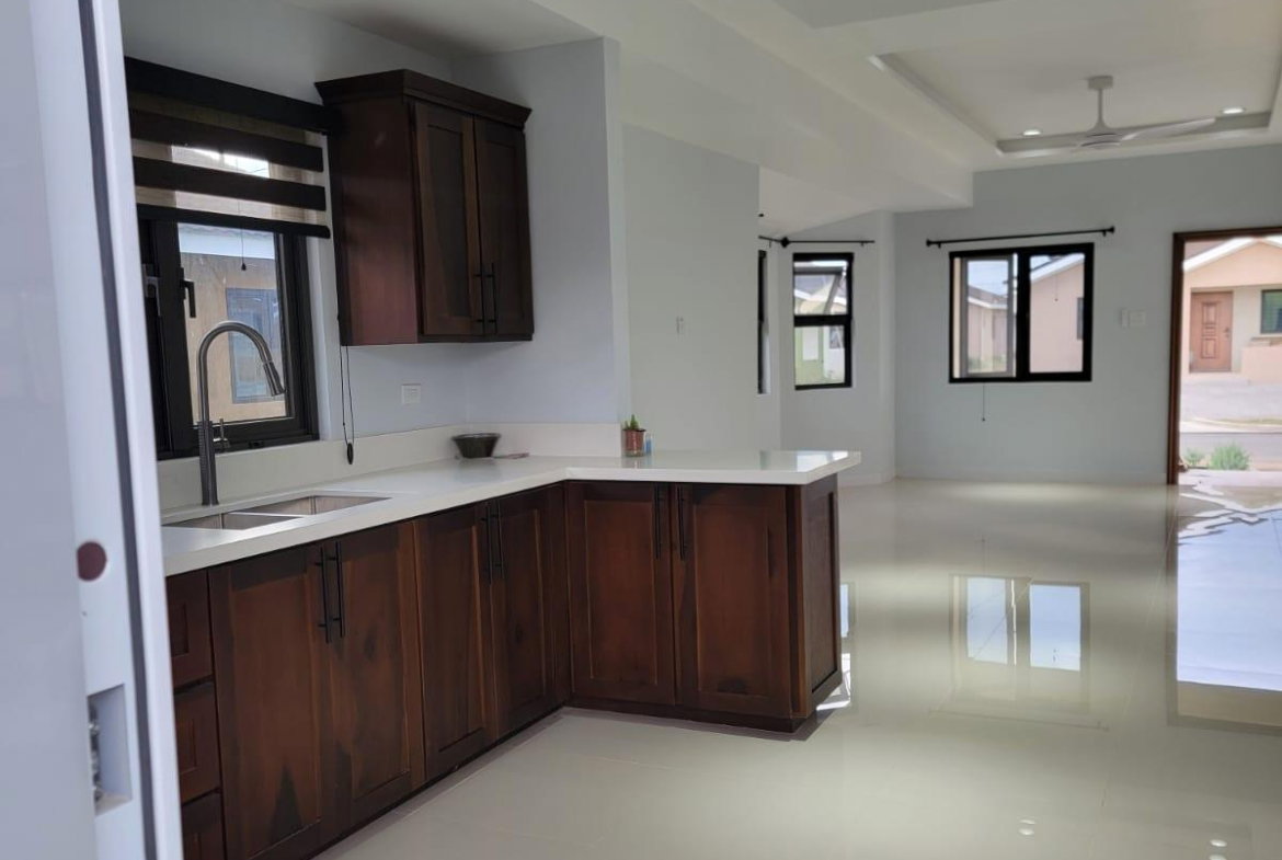 Ninth image of 510-oak Estate Bernard Lodge, St. Cather in Bernard Lodge, St. Catherine, Jamaica - property is For Rent