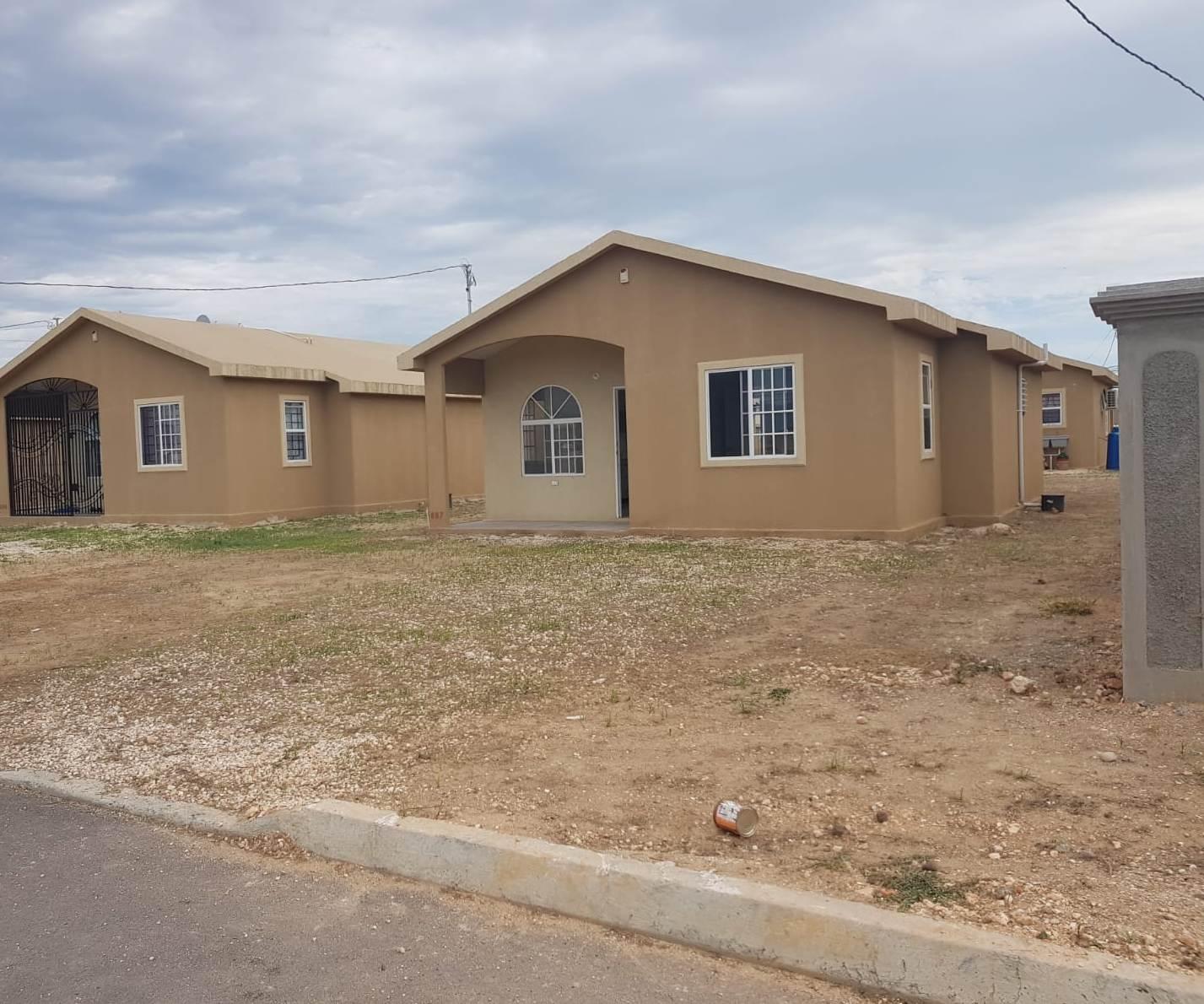 Third image of 887 Phoenix Park Village 2 in Greater Portmore, St. Catherine, Jamaica - property is For Rent
