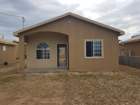 Fourth image of 887 Phoenix Park Village 2 in Greater Portmore, St. Catherine, Jamaica - property is For Rent