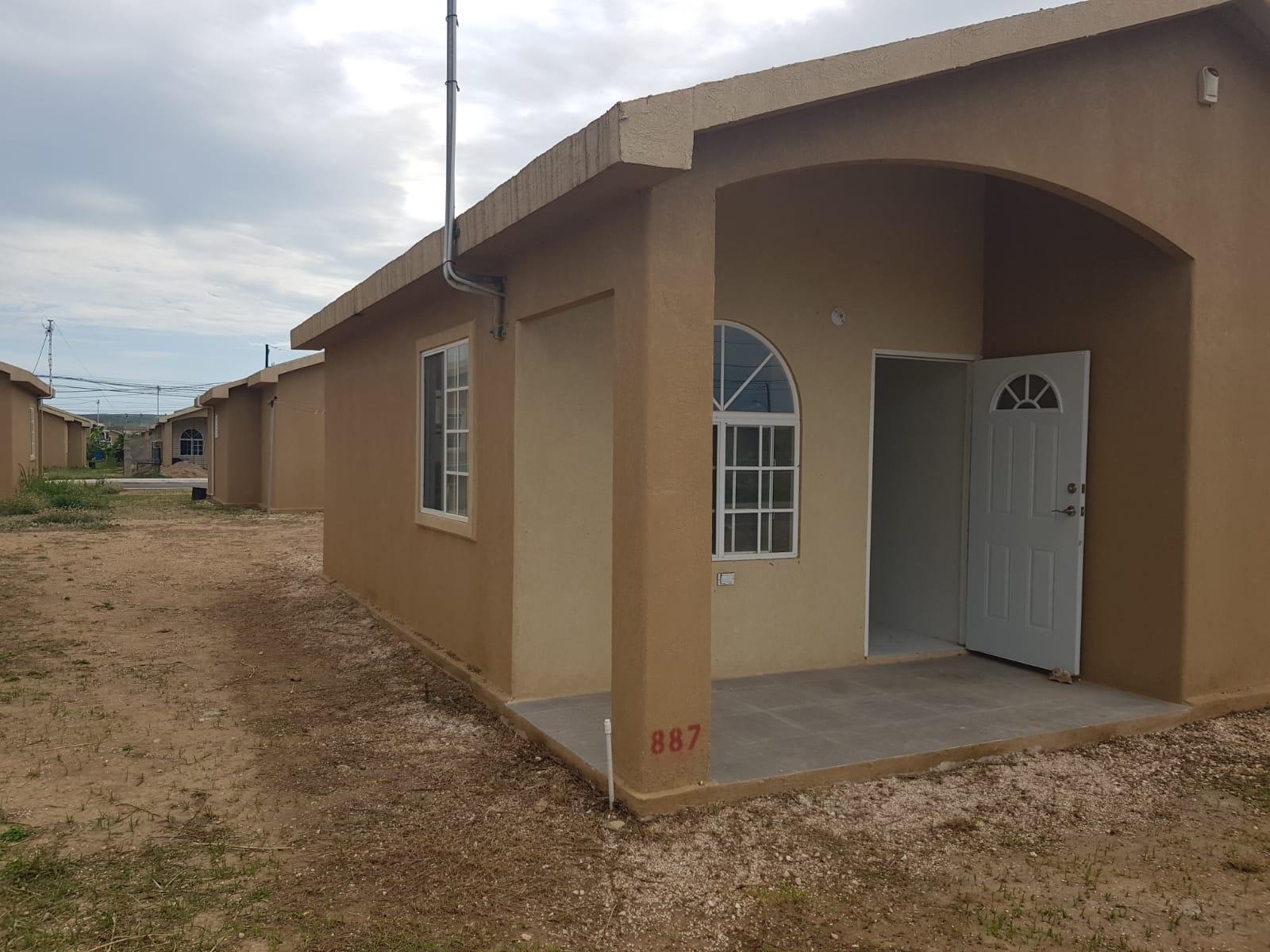 Fifth image of 887 Phoenix Park Village 2 in Greater Portmore, St. Catherine, Jamaica - property is For Rent