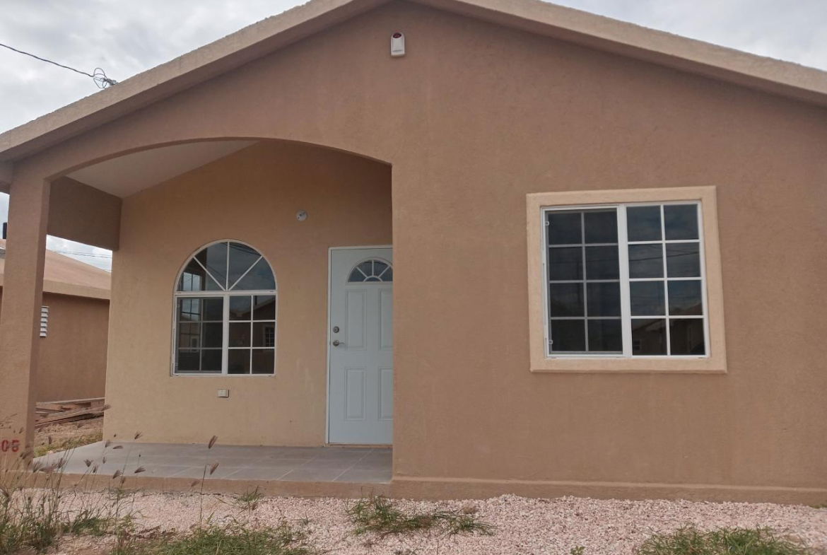 First image of 105 Phoenix Park Village 2 in Greater Portmore, St. Catherine, Jamaica - property is For Rent