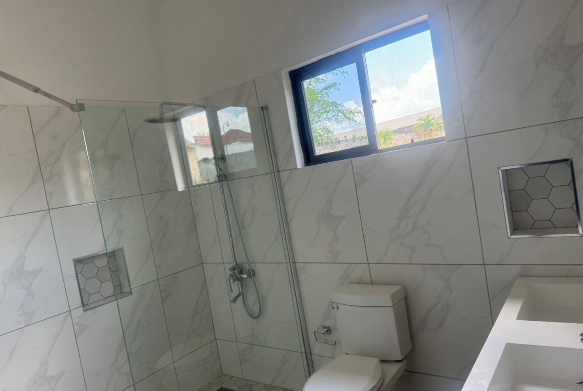 Eleventh image of 4 Longwood, Santa Cruz in Santa Cruz, St. Elizabeth, Jamaica - property is For Sale