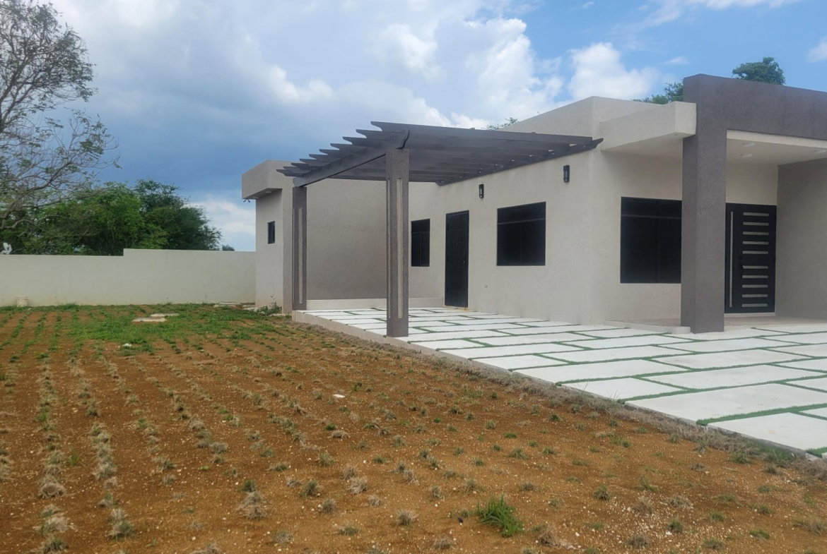 Sixteenth image of 4 Longwood, Santa Cruz in Santa Cruz, St. Elizabeth, Jamaica - property is For Sale