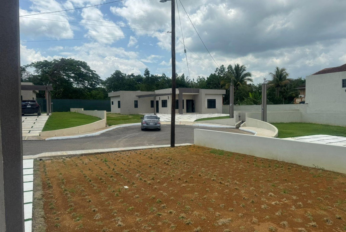 Eighteenth image of 4 Longwood, Santa Cruz in Santa Cruz, St. Elizabeth, Jamaica - property is For Sale