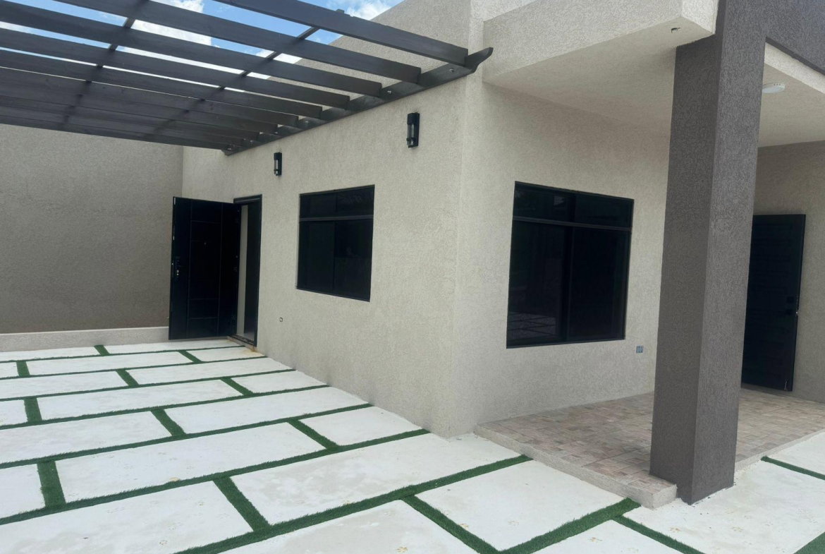 Third image of 4 Longwood, Santa Cruz in Santa Cruz, St. Elizabeth, Jamaica - property is For Sale