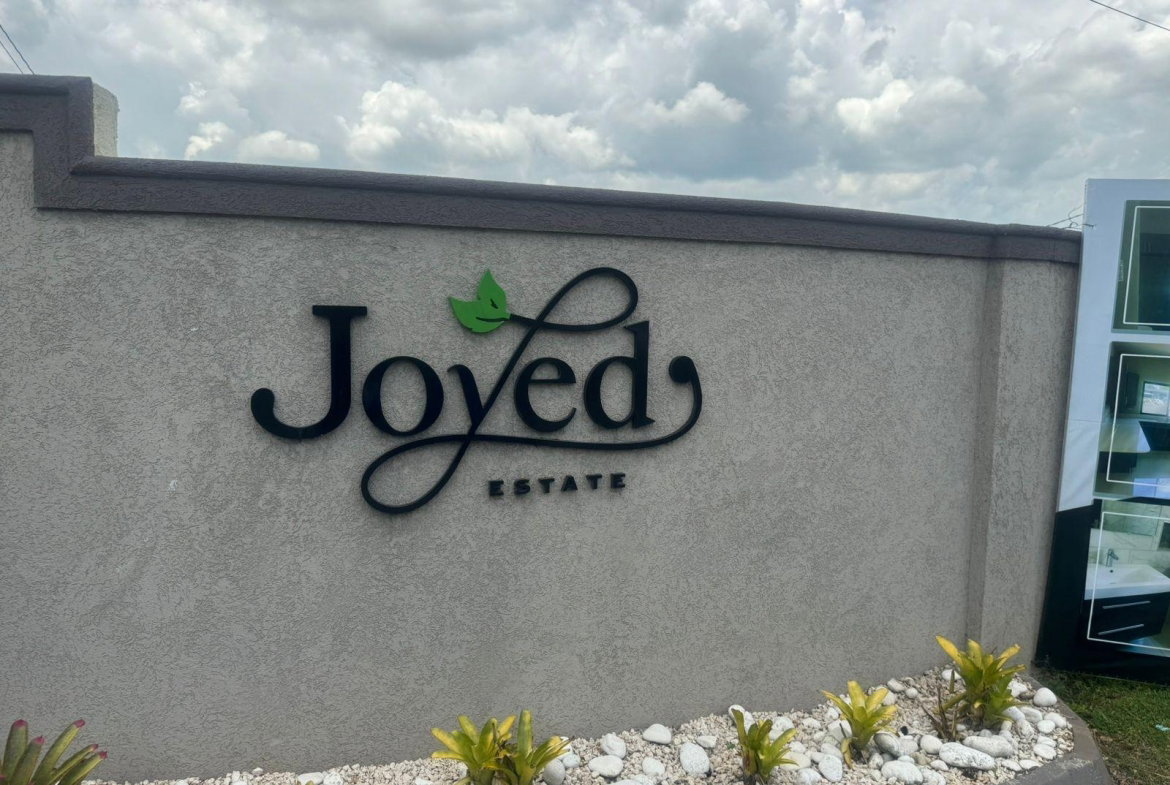 Fifth image of 4 Longwood, Santa Cruz in Santa Cruz, St. Elizabeth, Jamaica - property is For Sale