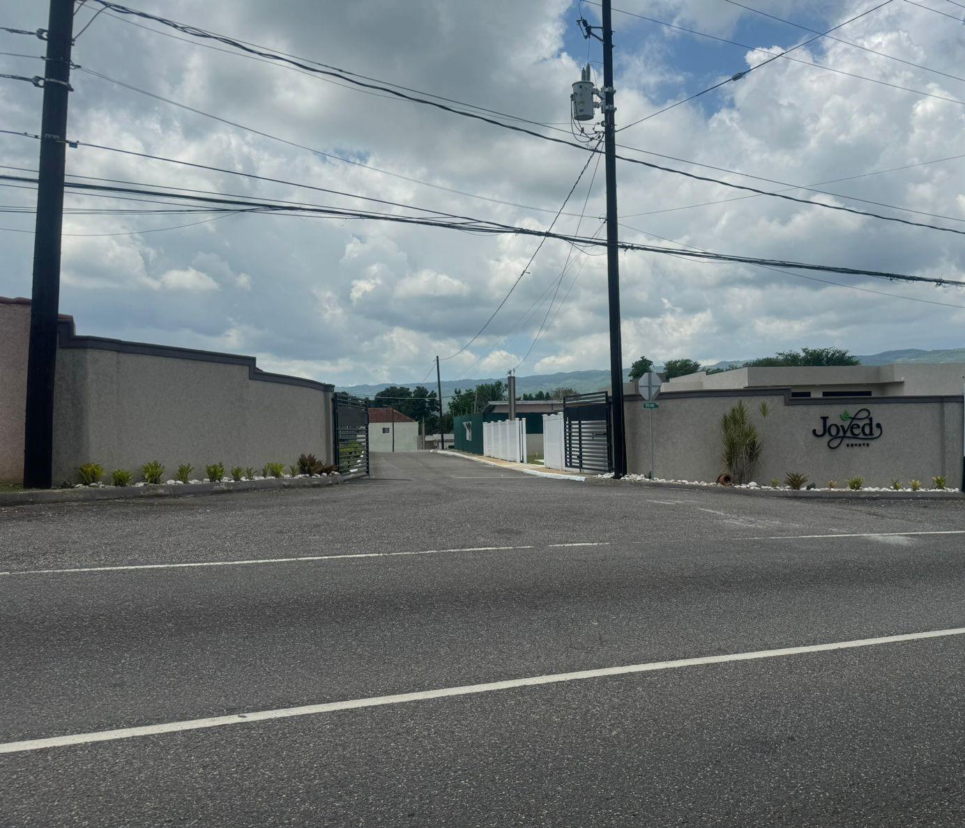 Sixth image of 4 Longwood, Santa Cruz in Santa Cruz, St. Elizabeth, Jamaica - property is For Sale