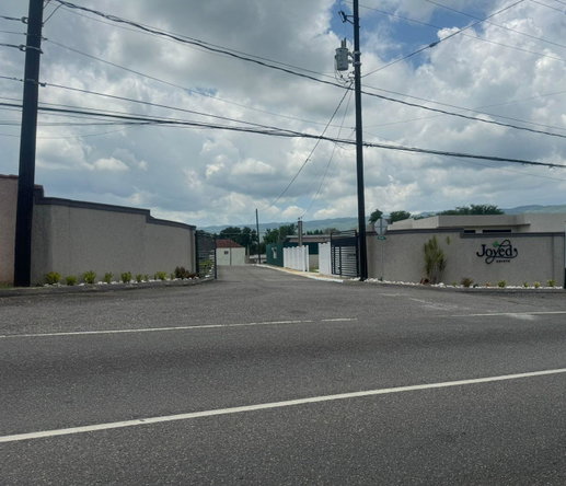 Sixth image of 4 Longwood, Santa Cruz in Santa Cruz, St. Elizabeth, Jamaica - property is For Sale