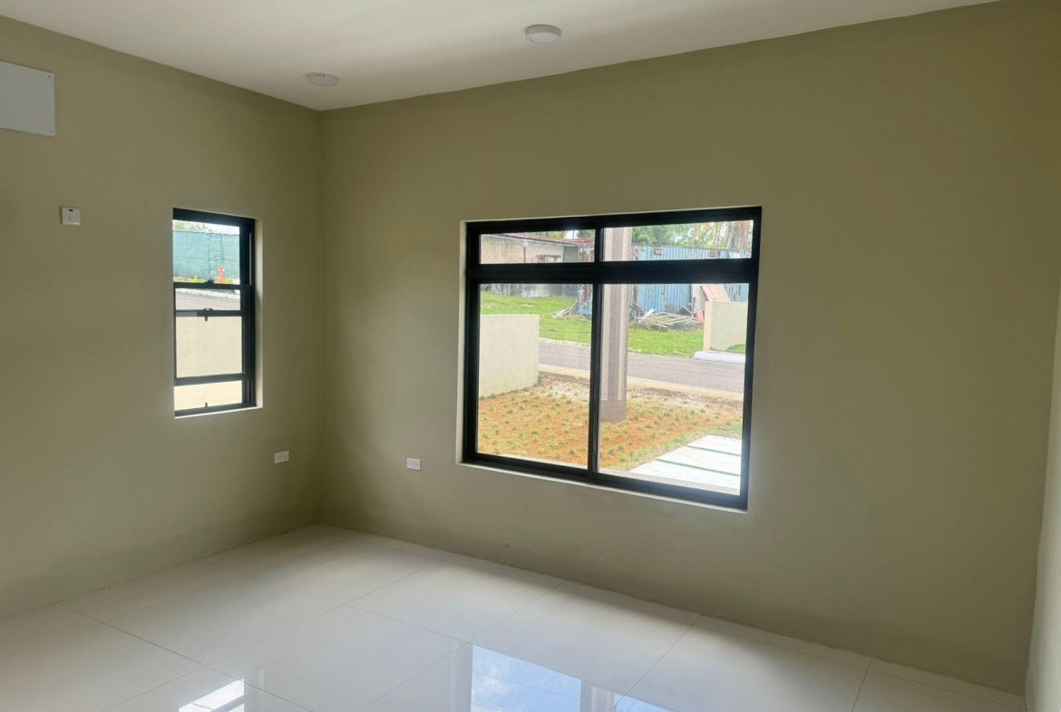 Ninth image of 4 Longwood, Santa Cruz in Santa Cruz, St. Elizabeth, Jamaica - property is For Sale