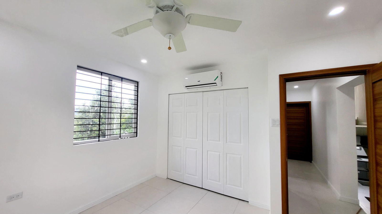 Fifteenth image of Unit #3-5 Hope View Avenue in Kingston 6, St. Andrew, Jamaica - property is For Rent