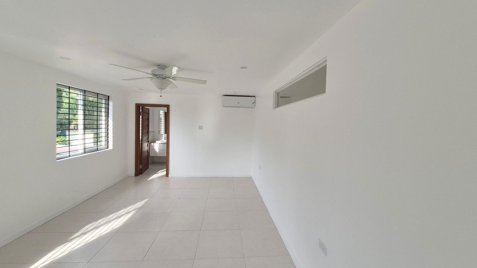 Seventeenth image of Unit #3-5 Hope View Avenue in Kingston 6, St. Andrew, Jamaica - property is For Rent
