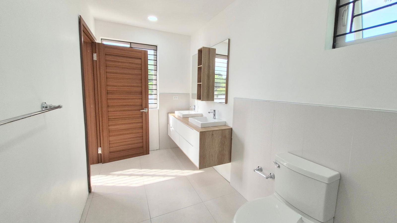 Eighteenth image of Unit #3-5 Hope View Avenue in Kingston 6, St. Andrew, Jamaica - property is For Rent