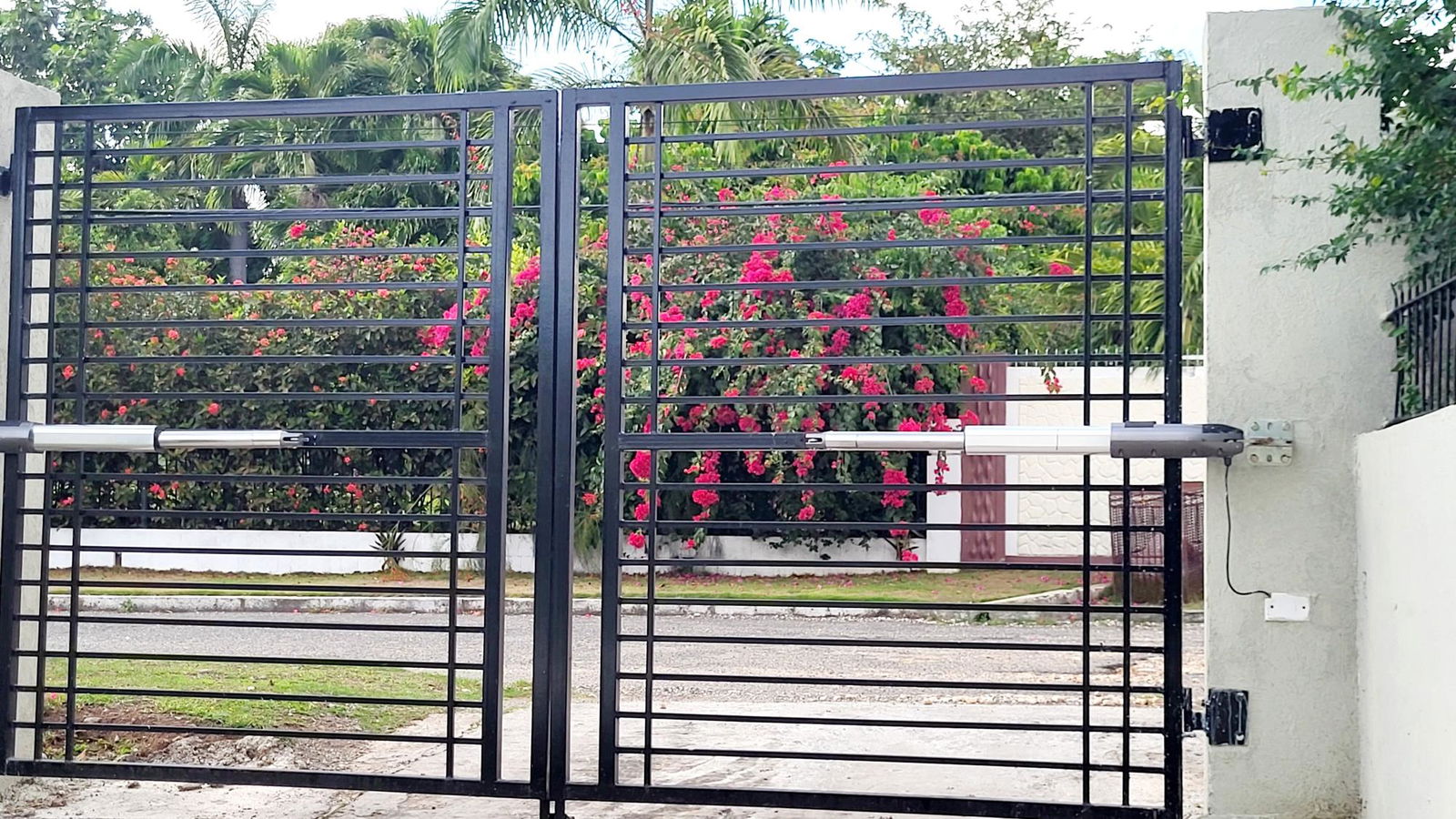 Twenty-Second image of Unit #3-5 Hope View Avenue in Kingston 6, St. Andrew, Jamaica - property is For Rent