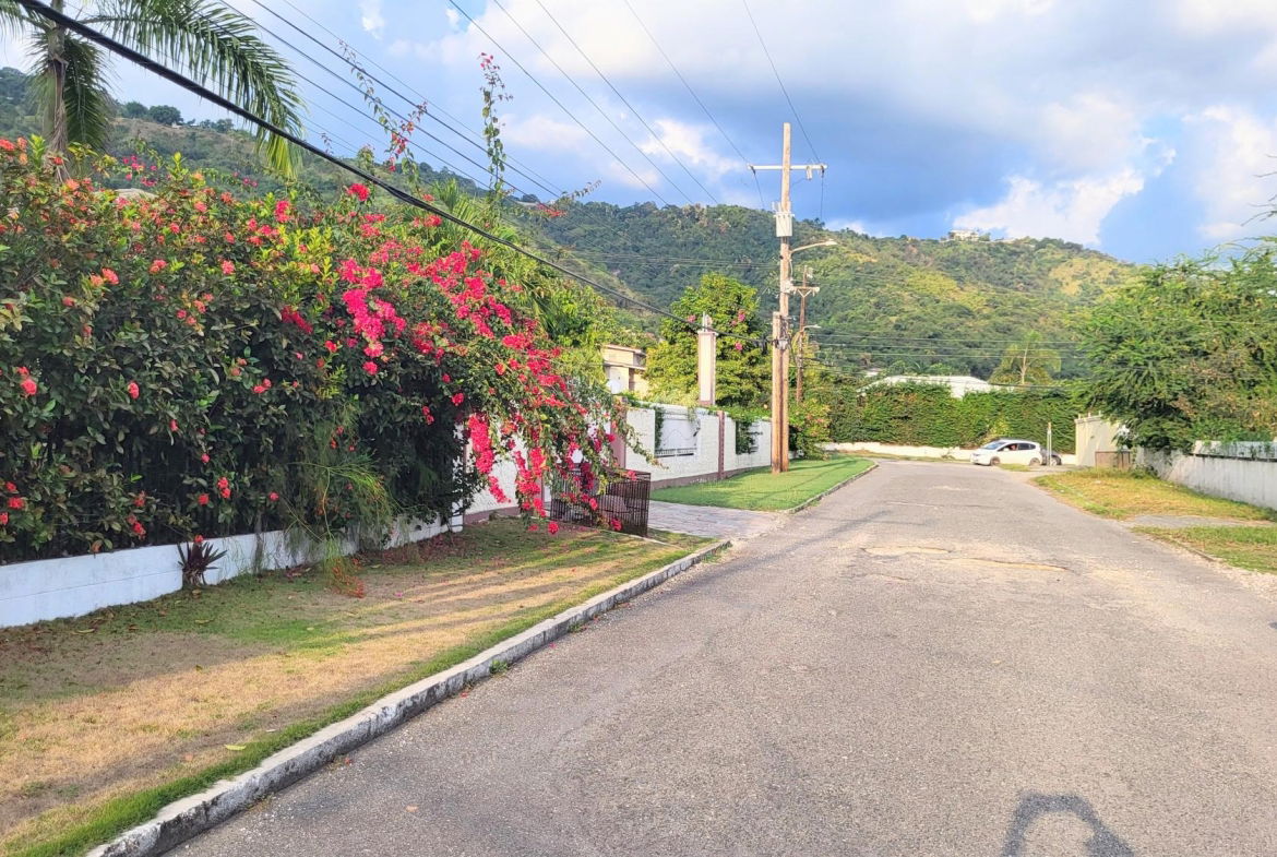Twenty-Fourth image of Unit #3-5 Hope View Avenue in Kingston 6, St. Andrew, Jamaica - property is For Rent