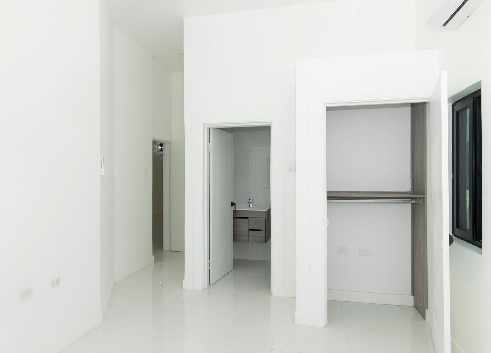 Thirteenth image of 17-2 Salisbury Avenue in Kingston 6, St. Andrew, Jamaica - property is For Sale