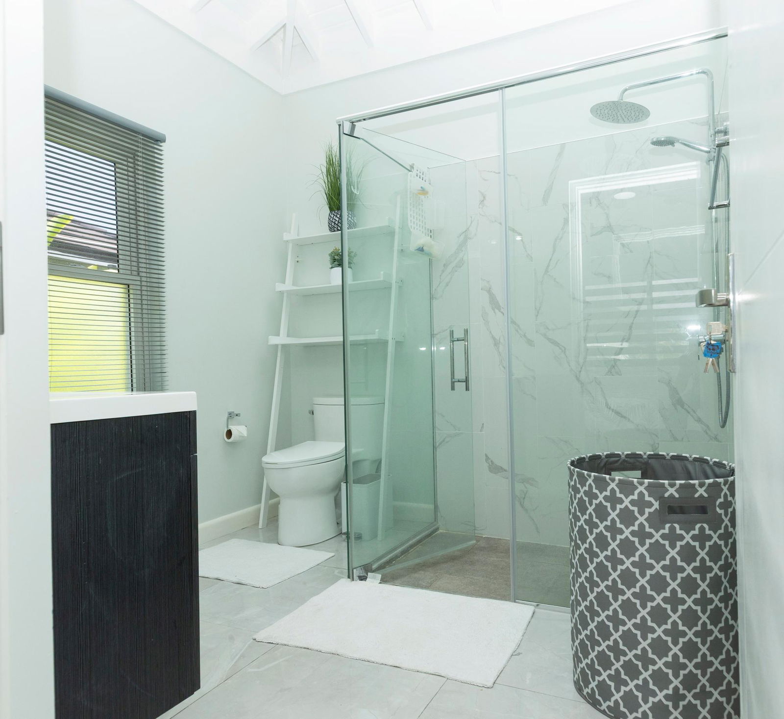 Modern-3-Bedroom-House-for-Rent-in-Fairway-Estate-Drax-Hall-Ocho-Rios Fourteenth image of 23 Fairway Estate Drax Hall in Drax Hall Estate, St. Ann, Jamaica - property is For Rent