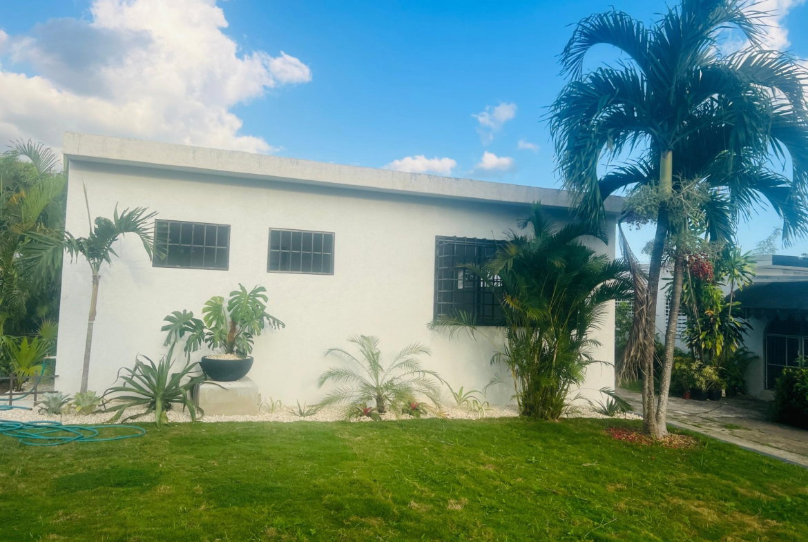 Third image of 6 Temple Meads in Kingston 6, St. Andrew, Jamaica - property is For Rent
