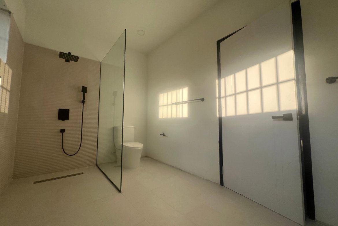 Eighth image of 6 Temple Meads in Kingston 6, St. Andrew, Jamaica - property is For Rent