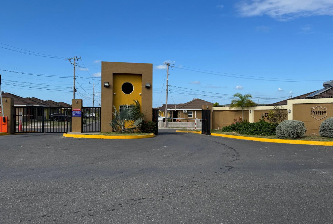 Fifth image of 41 Colbeck Manor in Colbeck, St. Catherine, Jamaica - property is For Sale