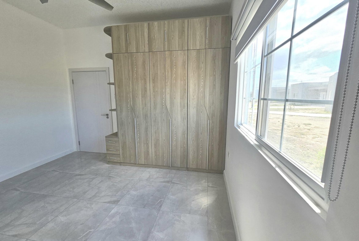 Eleventh image of 53 Woodbridge Circle in Greater Portmore, St. Catherine, Jamaica - property is For Sale