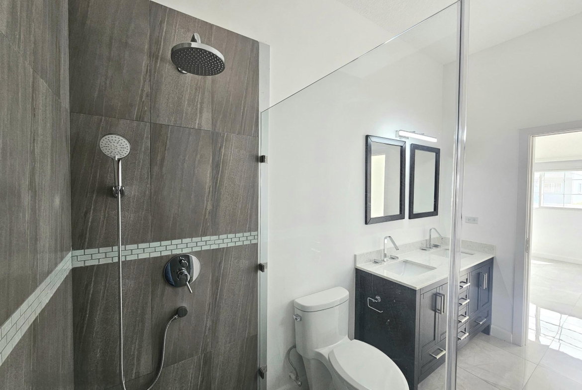 Eighteenth image of 53 Woodbridge Circle in Greater Portmore, St. Catherine, Jamaica - property is For Sale