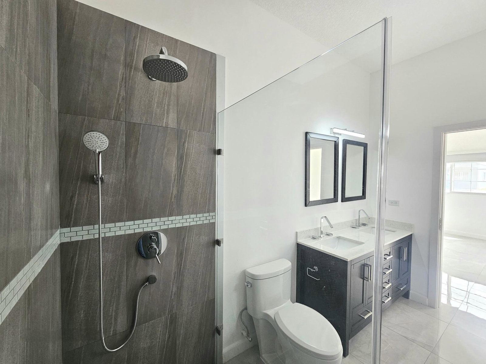 Eighteenth image of 53 Woodbridge Circle in Greater Portmore, St. Catherine, Jamaica - property is For Sale