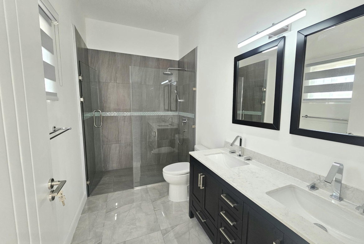 Nineteenth image of 53 Woodbridge Circle in Greater Portmore, St. Catherine, Jamaica - property is For Sale