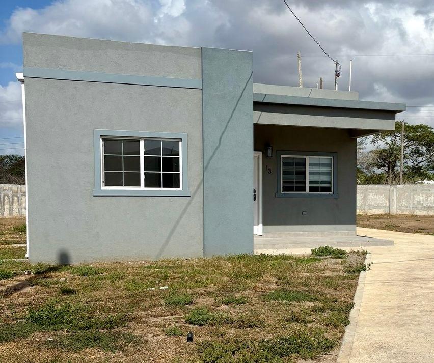 Third image of 43 Woodbridge Circle in Greater Portmore, St. Catherine, Jamaica - property is For Sale
