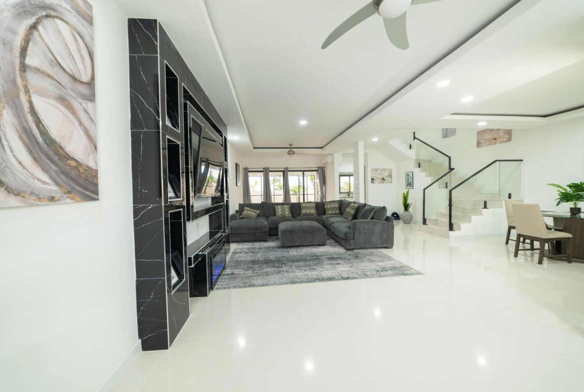 Fourth image of th 5- Ocho Rios Country Club in Ocho Rios, St. Ann, Jamaica - property is For Sale