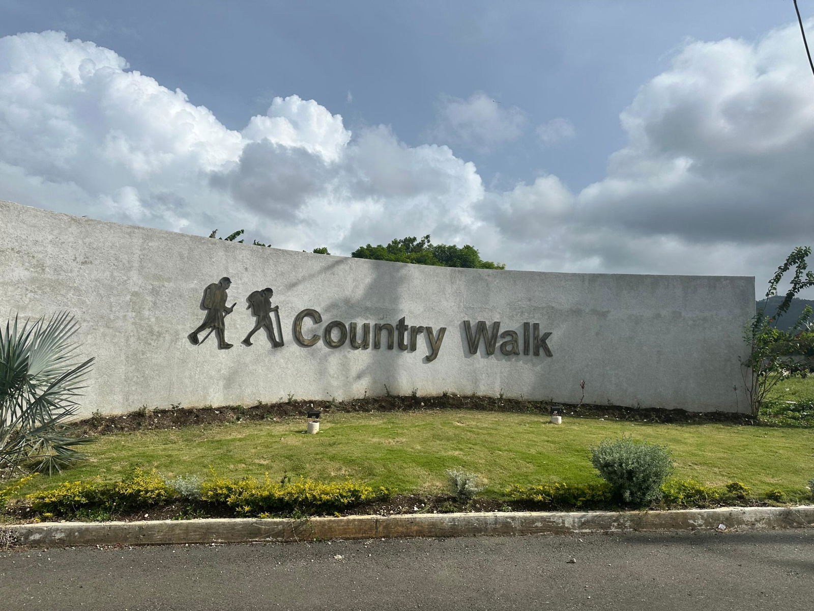 Modern-Furnished-Townhouse-for-Rent-in-Richmond-St.-Ann-Jamaica First image of D-3- Richmond St. Ann in Richmond, St. Ann, Jamaica - property is For Rent