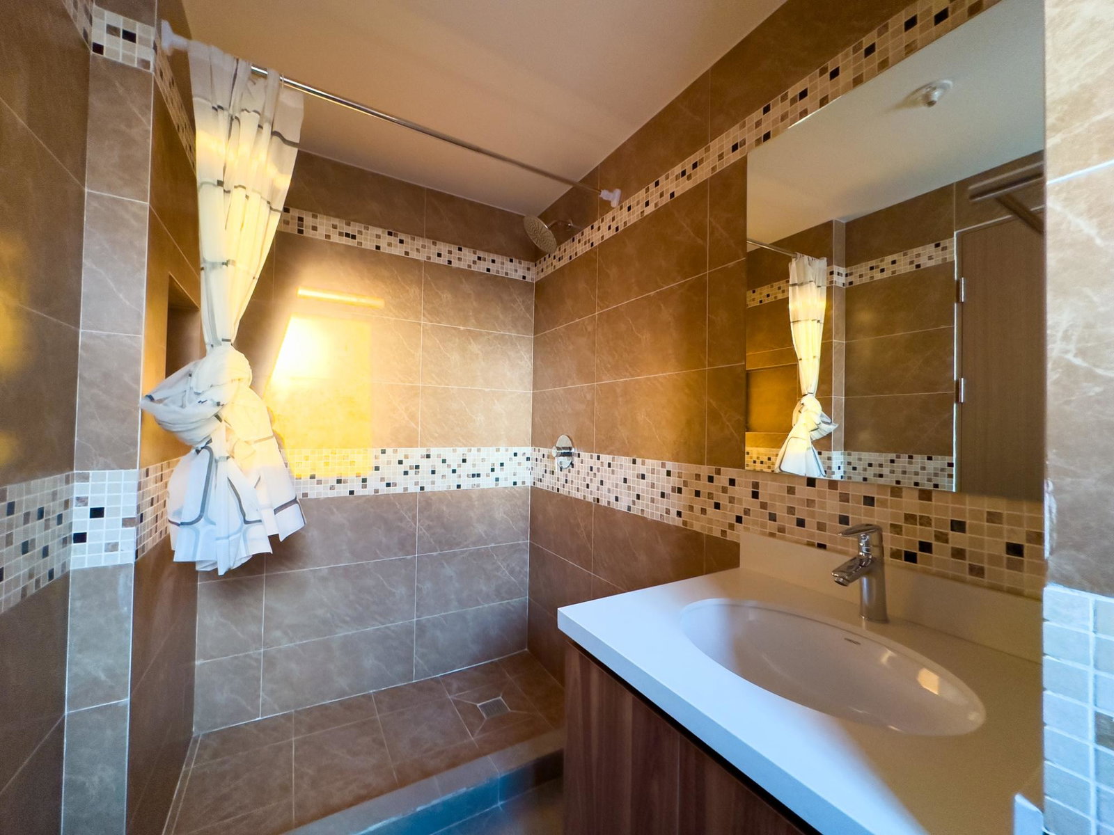 Seventh image of Ag-2-50 1/4 Deanery Road in Kingston 3, St. Andrew, Jamaica - property is For Sale