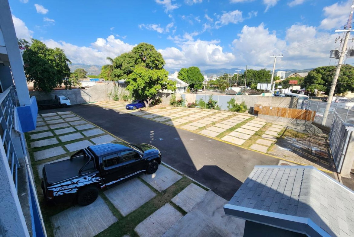 Seventh image of 1-18 Balmoral Avenue in Kingston 10, St. Andrew, Jamaica - property is For Rent