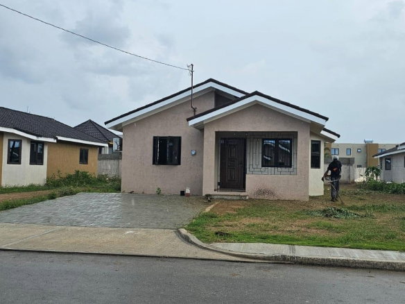 First image of 314- Oak Estates Portmore in Greater Portmore, St. Catherine, Jamaica - property is For Rent