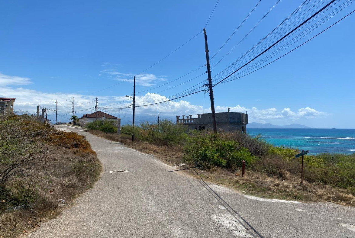 Seventh image of 92 Marlin Terrace, Hellshire in Greater Portmore, St. Catherine, Jamaica - property is For Sale