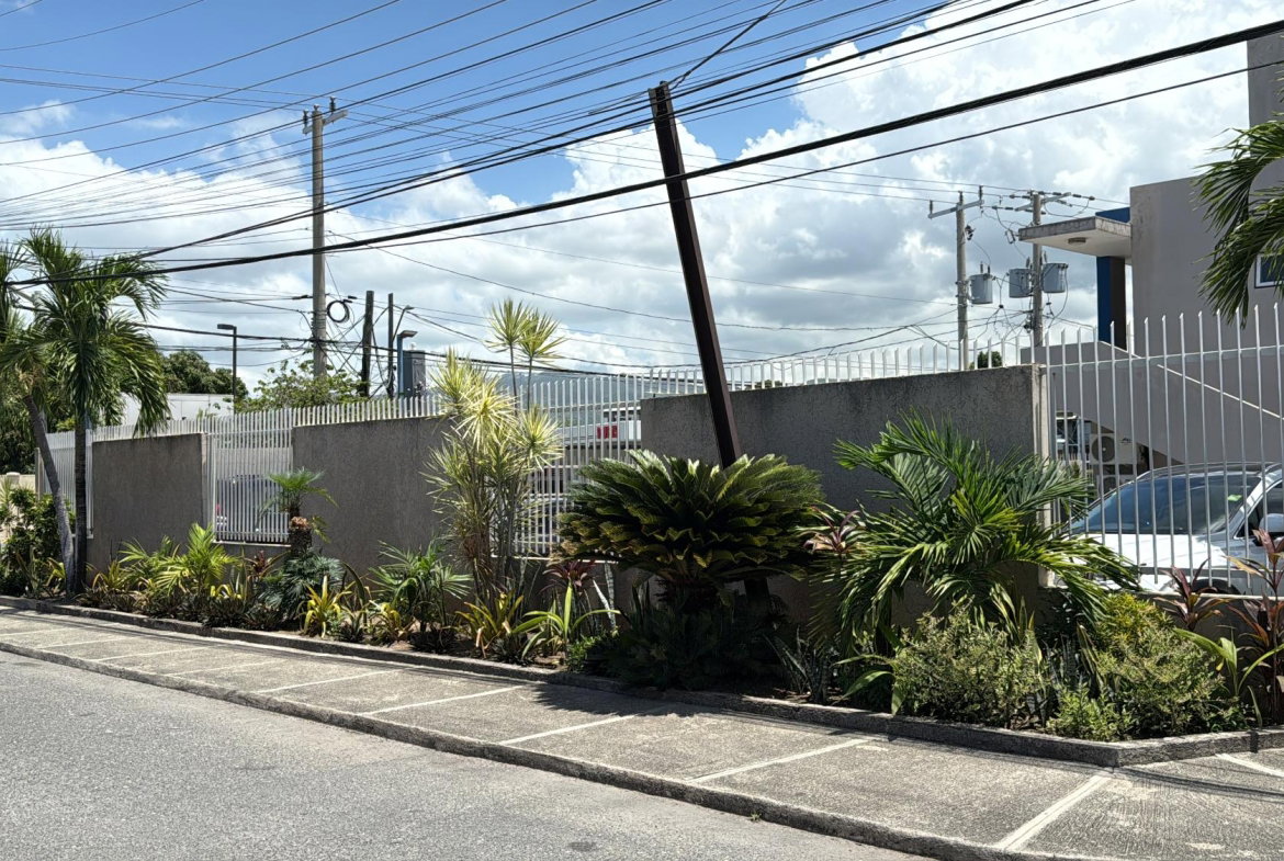 Eighth image of 101-34 Annette Crescent in Kingston 10, St. Andrew, Jamaica - property is For Rent