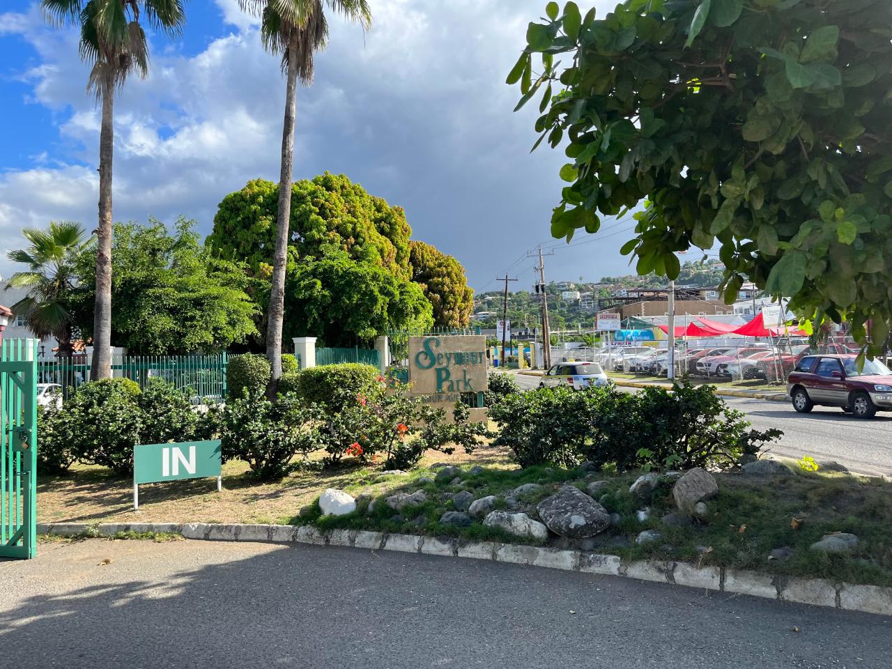 Office-Space-for-Rent-at-Seymour-Pk-St.-Andrew-Jamaica-1000-Sq-Ft Second image of 7-2 Seymour Ave in Kingston 6, St. Andrew, Jamaica - property is For Rent
