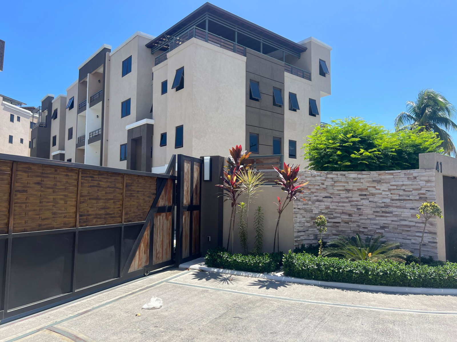 Second image of Paddington Terrace in Kingston 6, St. Andrew, Jamaica - property is For Sale