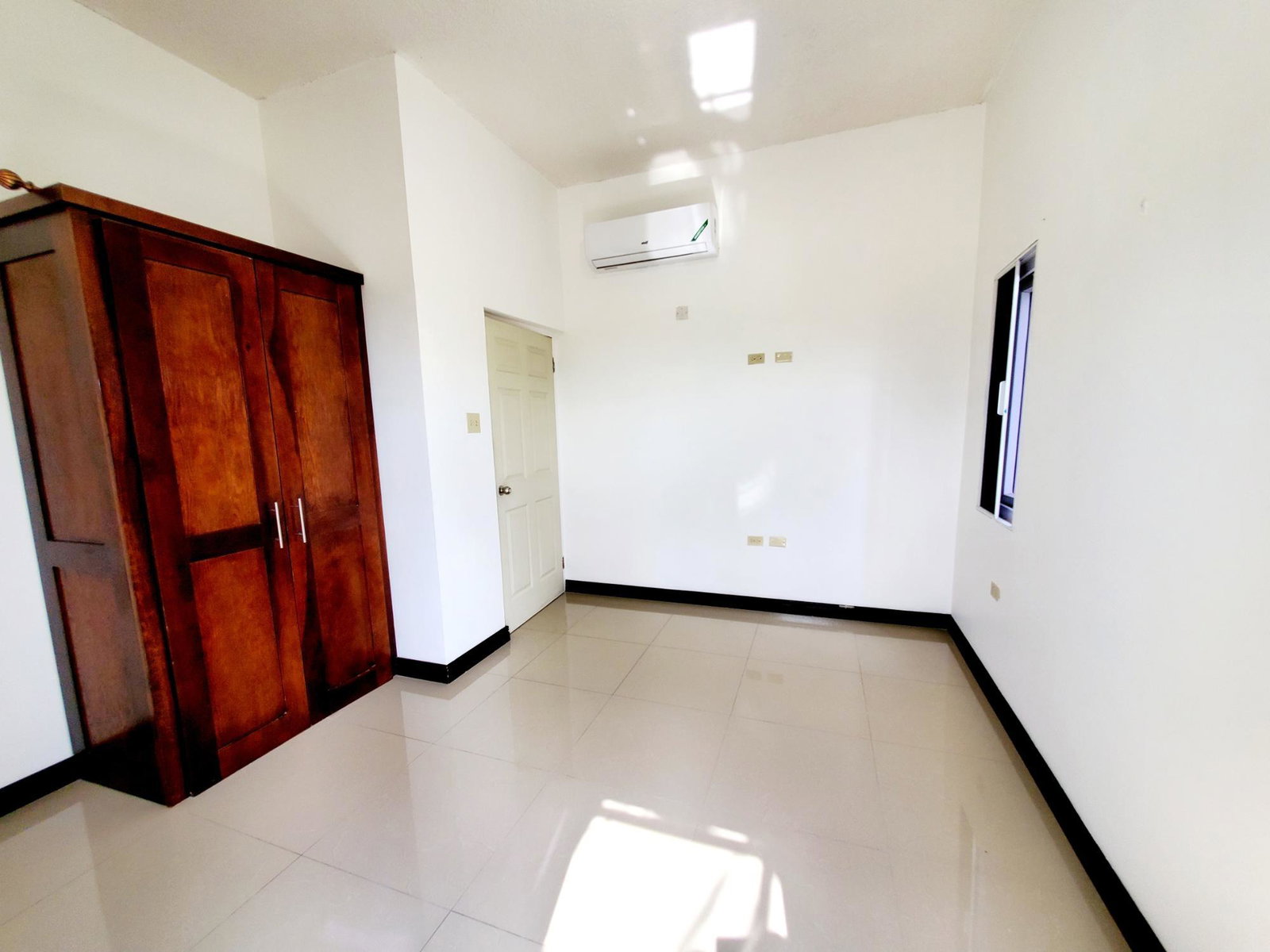 Sixth image of 7-4 Westminster Close in Kingston 10, St. Andrew, Jamaica - property is For Rent