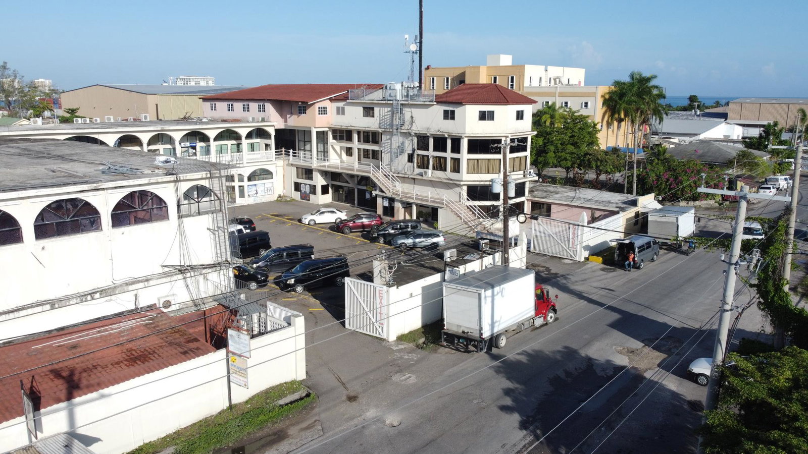 Third image of h6 Coconut Drive Freeport mo in Montego Bay, St. James, Jamaica - property is For Sale