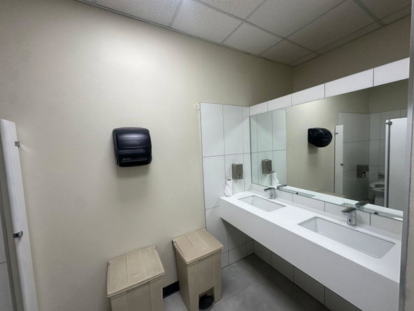 Fourth image of 1st Floor-50-52 Knutsford Boulevard in Kingston 5, St. Andrew, Jamaica - property is For Rent