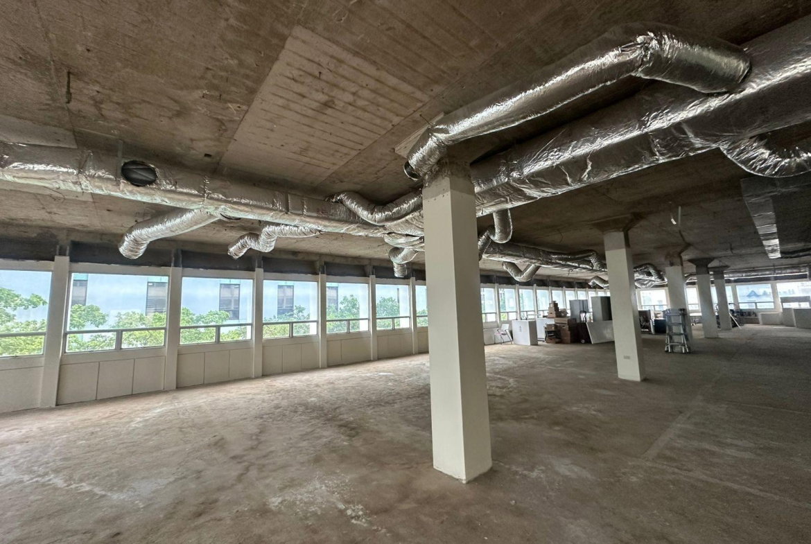 Sixth image of 1st Floor-50-52 Knutsford Boulevard in Kingston 5, St. Andrew, Jamaica - property is For Rent