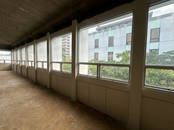 Seventh image of 1st Floor-50-52 Knutsford Boulevard in Kingston 5, St. Andrew, Jamaica - property is For Rent