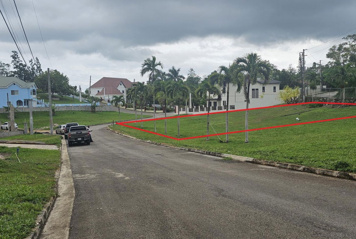First image of 4 Ingleside Battersea in Mandeville, Manchester, Jamaica - property is For Sale