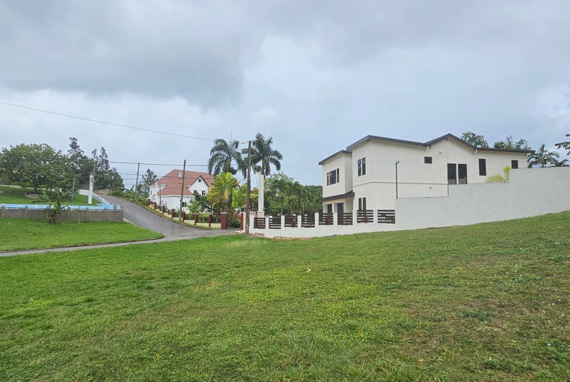 Sixth image of 4 Ingleside Battersea in Mandeville, Manchester, Jamaica - property is For Sale