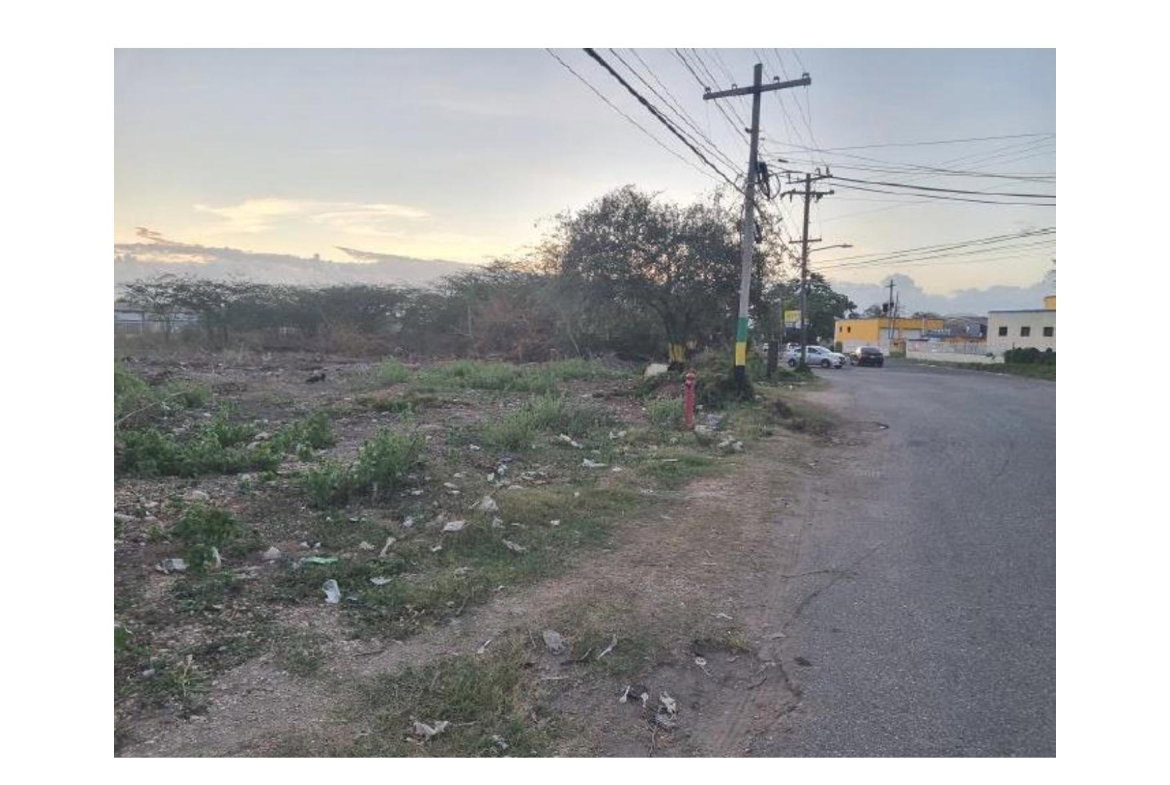 Second image of 10 Hazard Drive, Paisley Pen in May Pen, Clarendon, Jamaica - property is For Sale