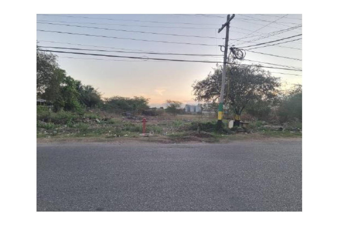 First image of 10 Hazard Drive, Paisley Pen in May Pen, Clarendon, Jamaica - property is For Sale