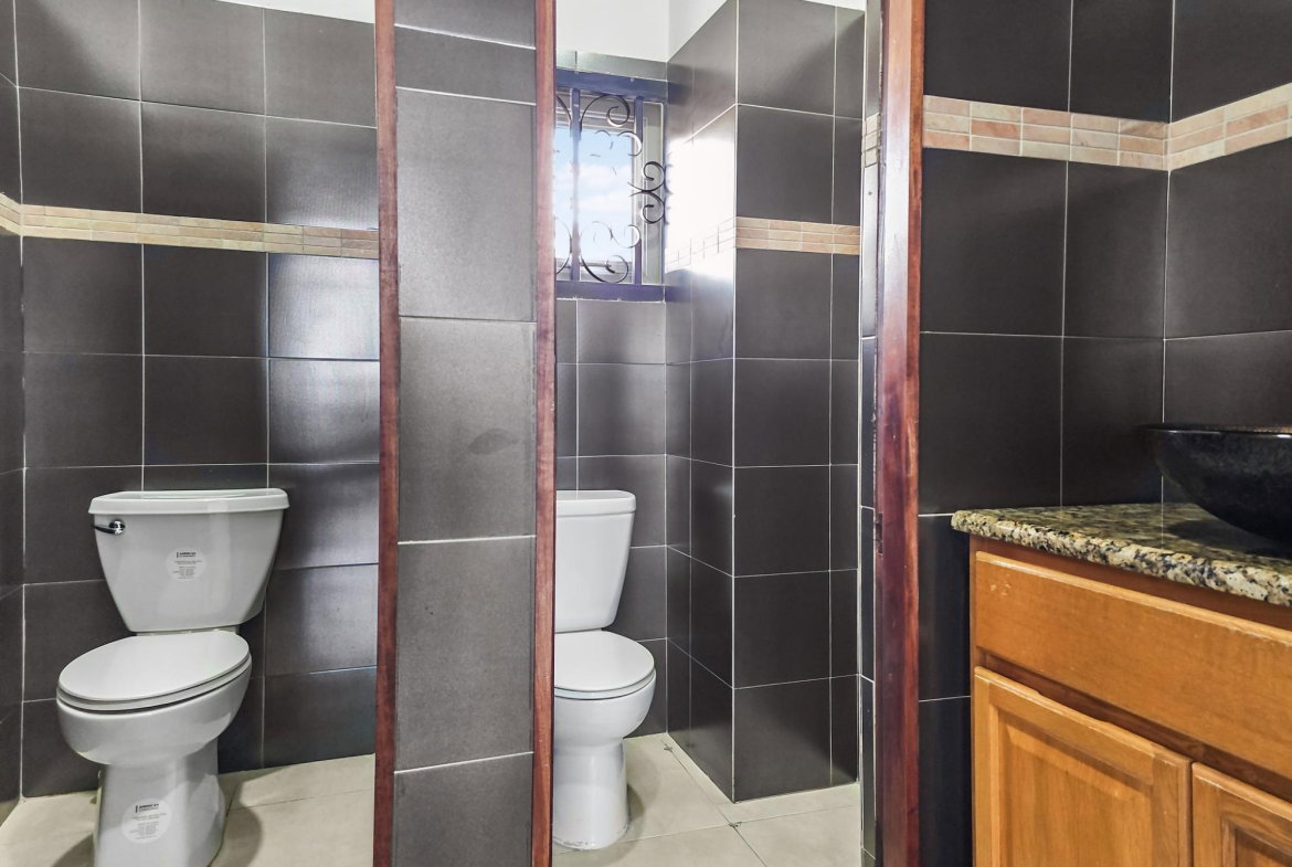 Seventh image of 1st Floor-79 Harbour Street in KINGSTON, Kingston, Jamaica - property is For Rent