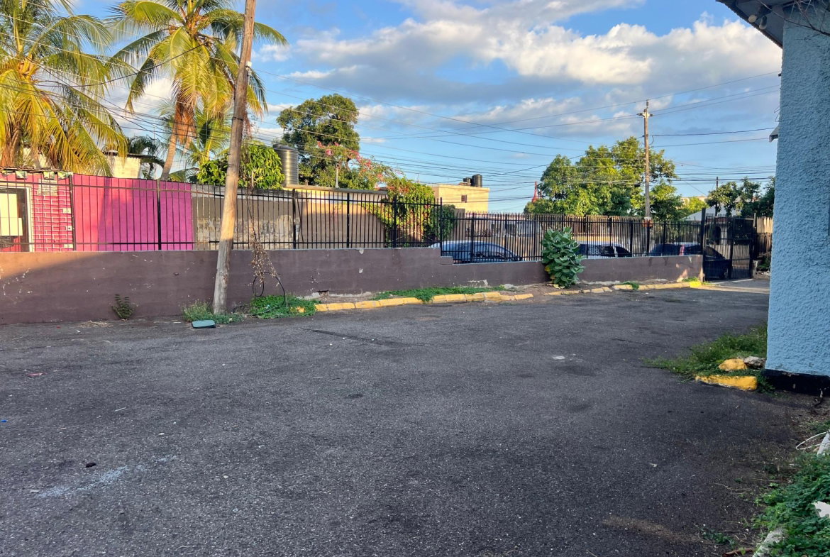 Fourth image of 12a Central Road, Kencot in Kingston 10, St. Andrew, Jamaica - property is For Rent