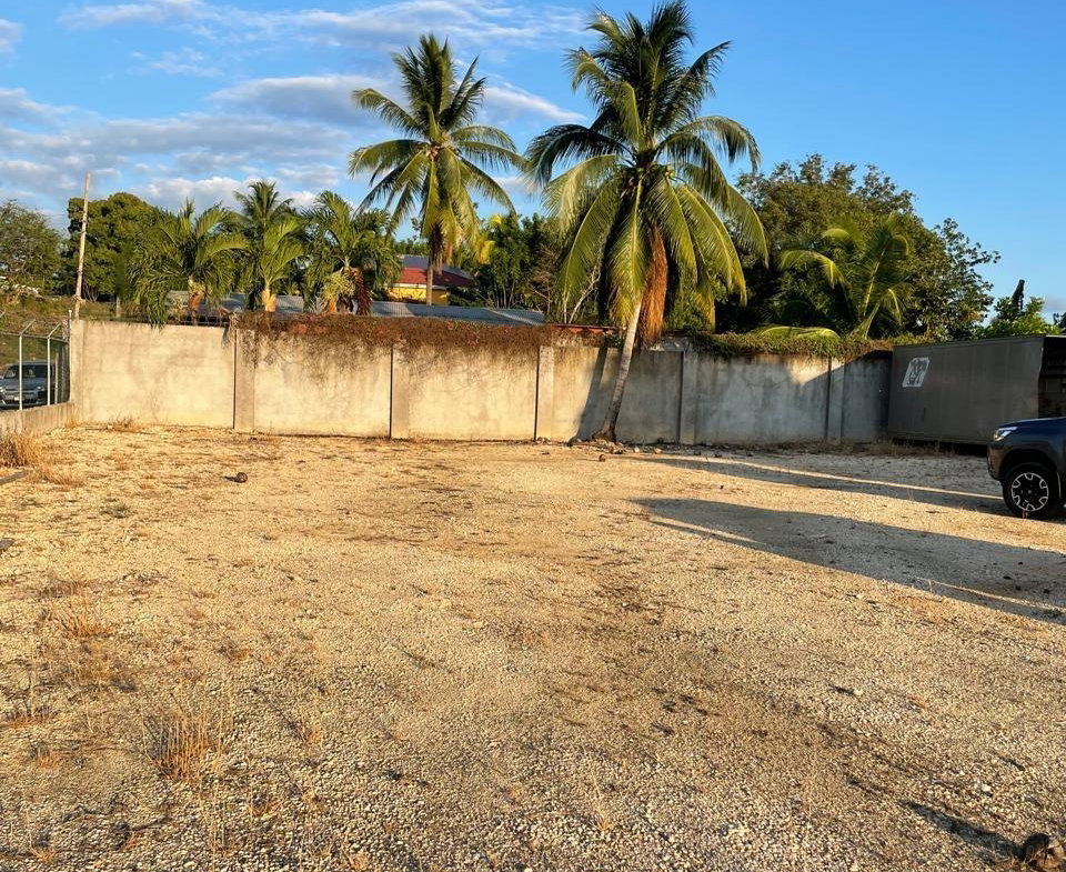 Fifth image of 38 Chapleton Road, May Pen in May Pen, Clarendon, Jamaica - property is For Sale