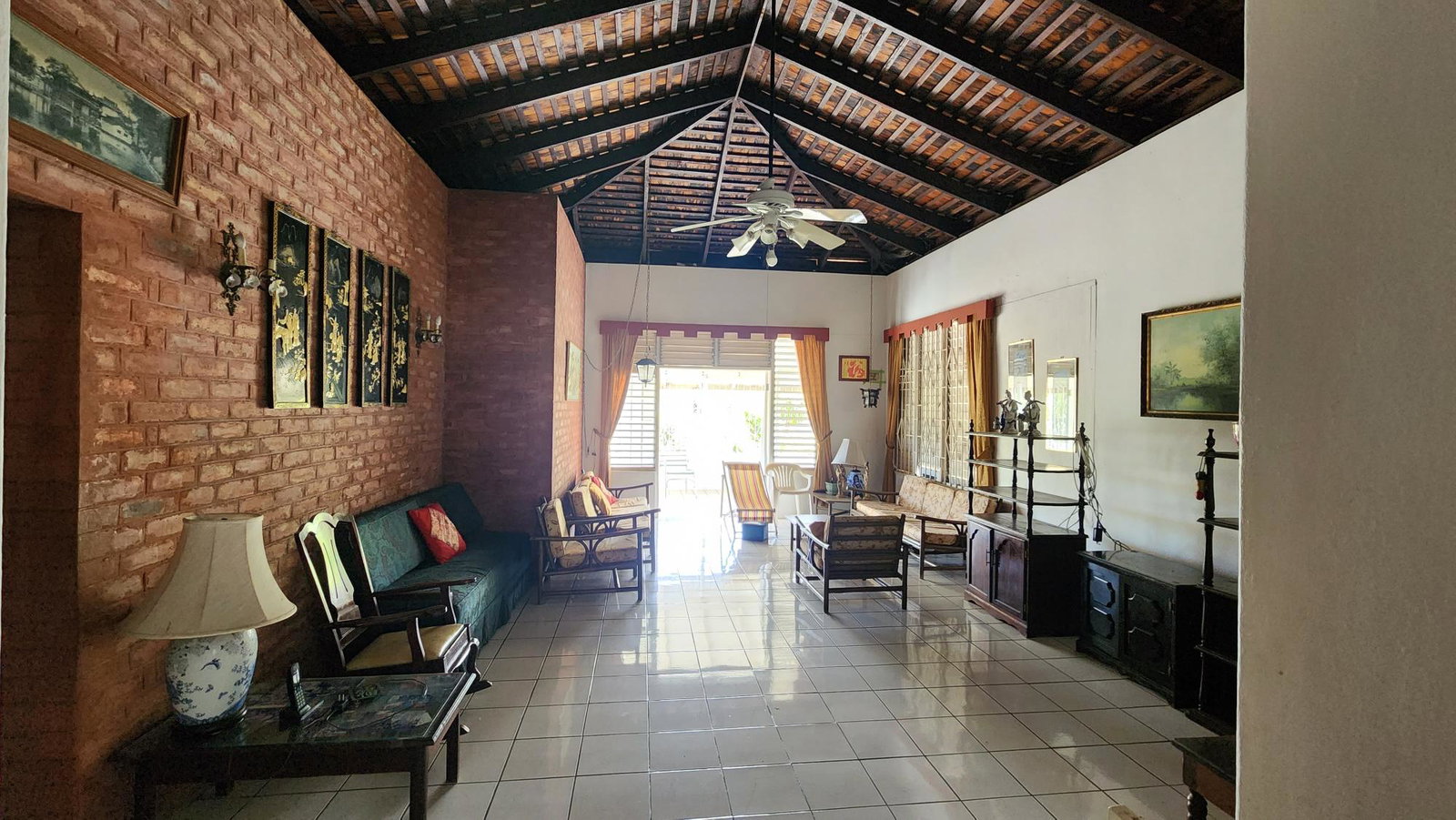 Ninth image of 4 Park Ave in Montego Bay, St. James, Jamaica - property is For Sale
